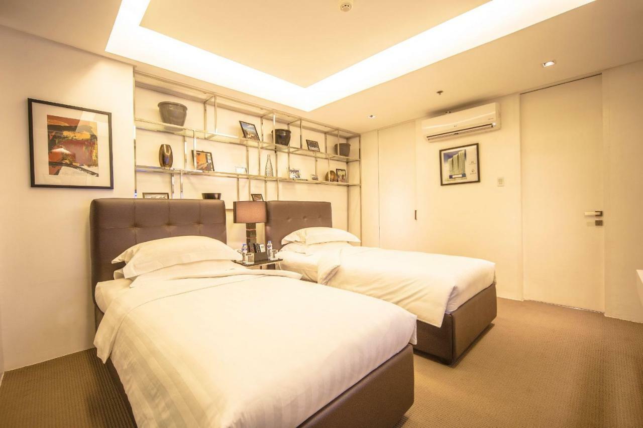 סן פדרו מקאטי The Alpha Suites מראה חיצוני תמונה